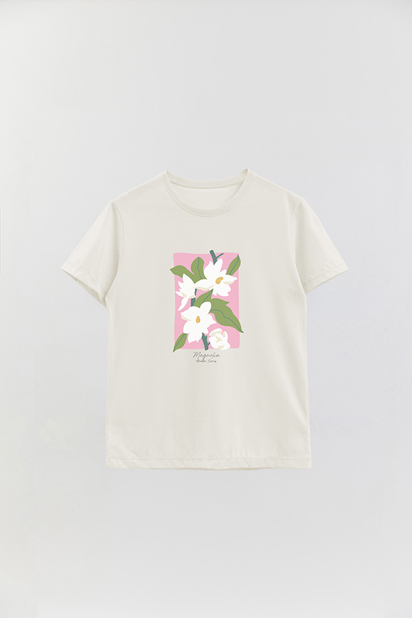 REMERA BASICA ESTAMPADA GARDEN MAGNOLIA