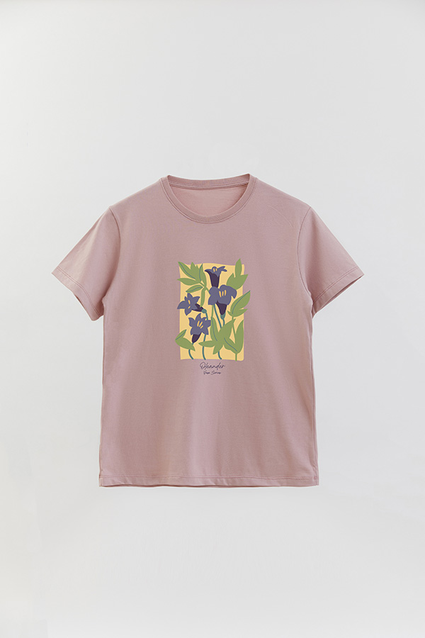REMERA BASICA ESTAMPADA GARDEN BLUEBELLS