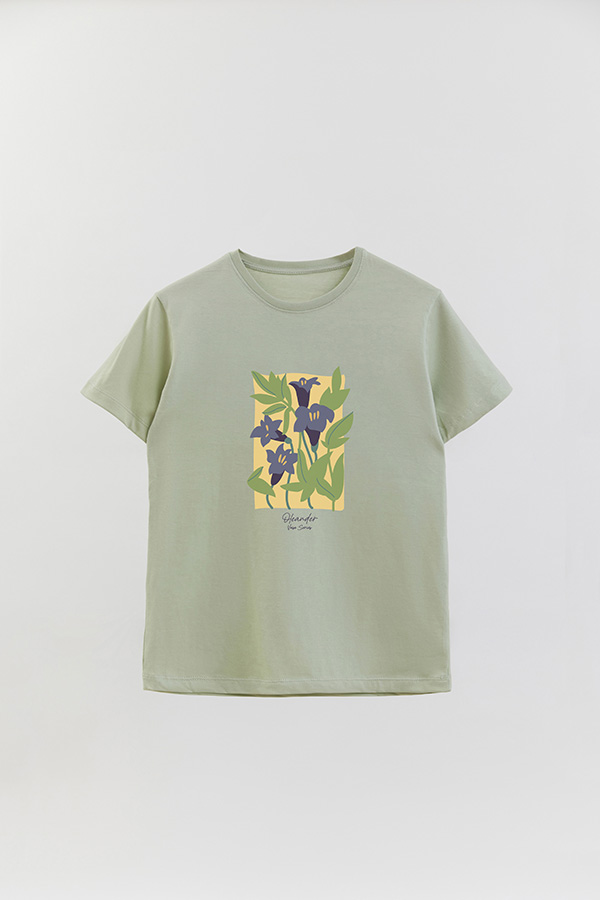 REMERA BASICA ESTAMPADA GARDEN BLUEBELLS