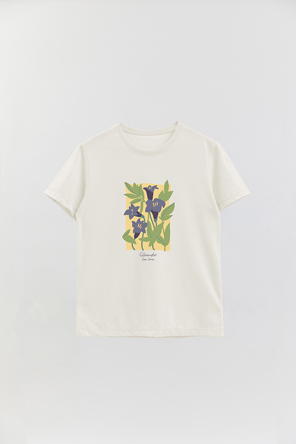 REMERA BASICA ESTAMPADA GARDEN BLUEBELLS