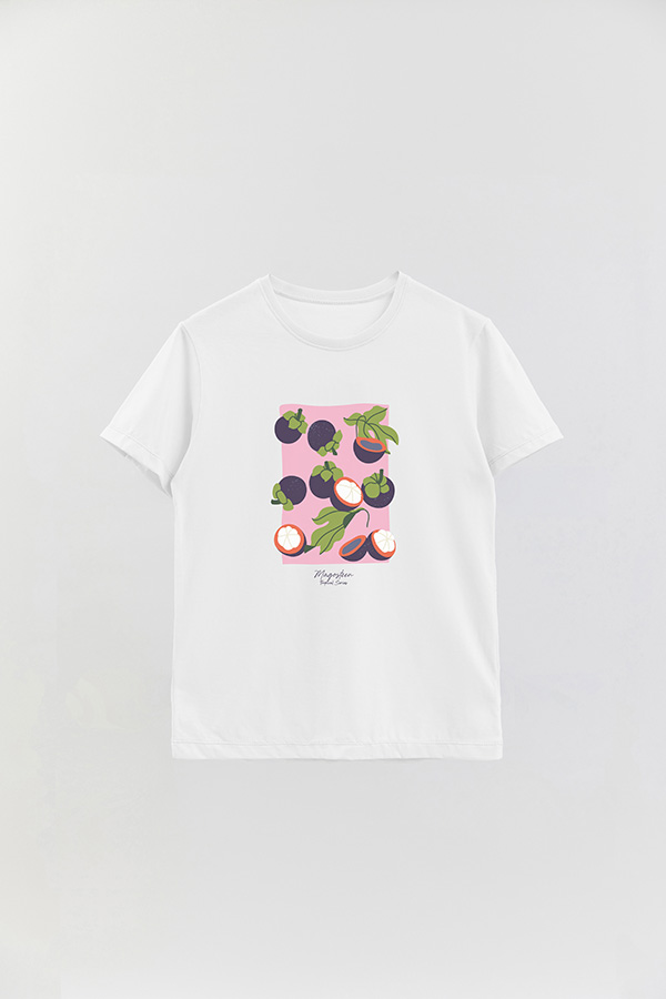 REMERA BASICA ESTAMPADA FRUITS MAGOSTEEN
