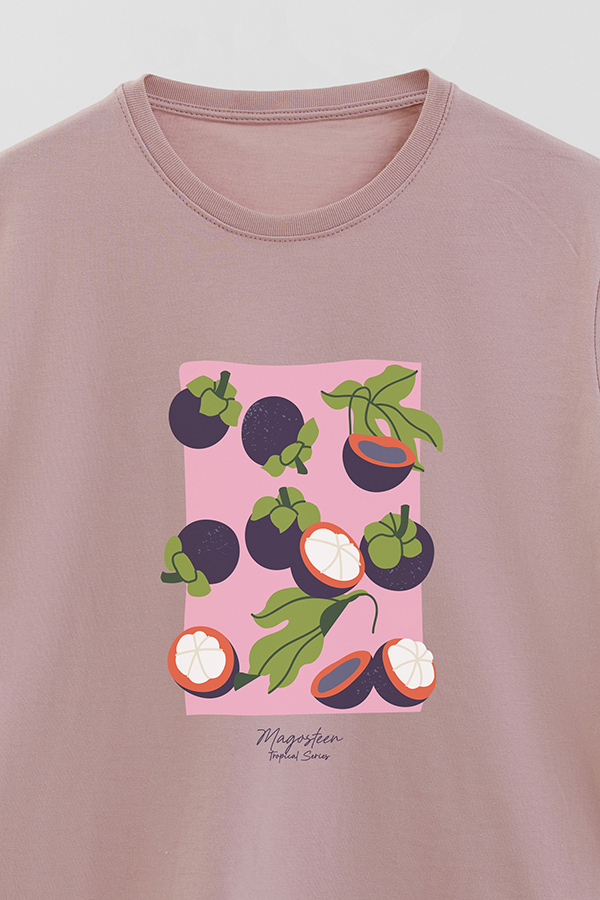 REMERA BASICA ESTAMPADA FRUITS MAGOSTEEN