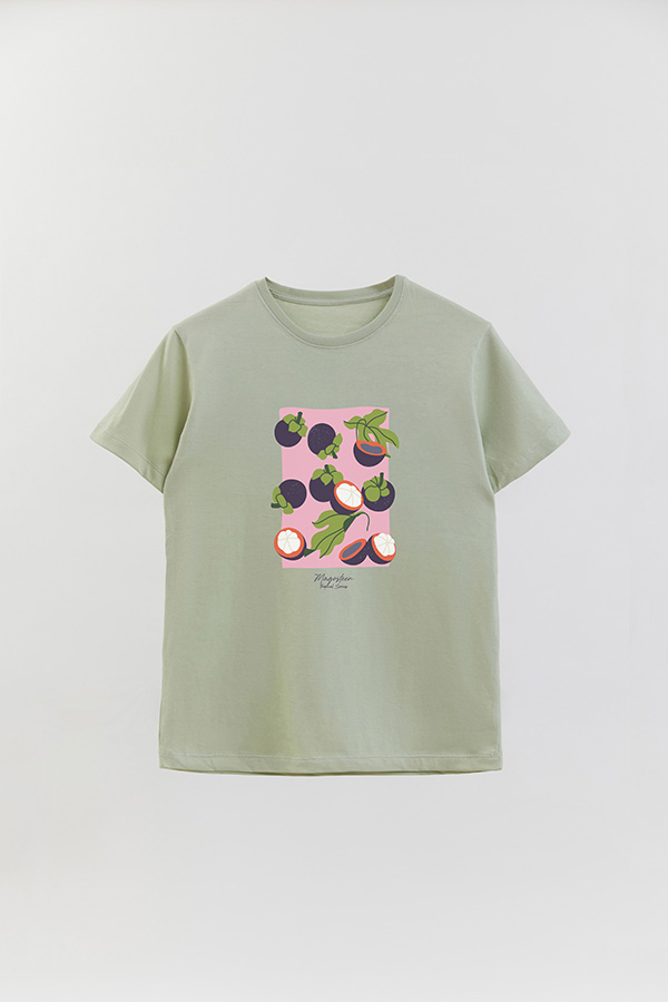 REMERA BASICA ESTAMPADA FRUITS MAGOSTEEN