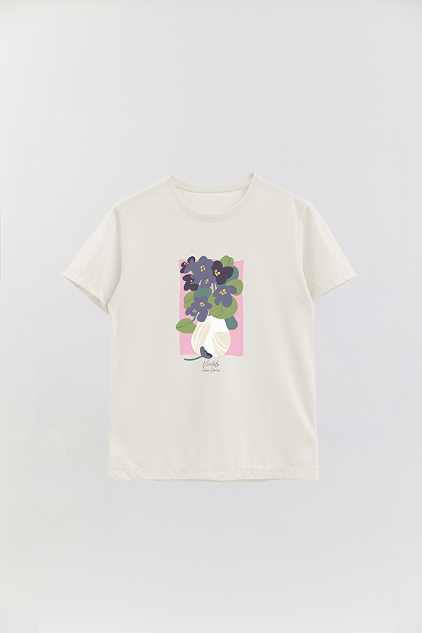 REMERA BASICA ESTAMPADA FLORAL VIOLETS