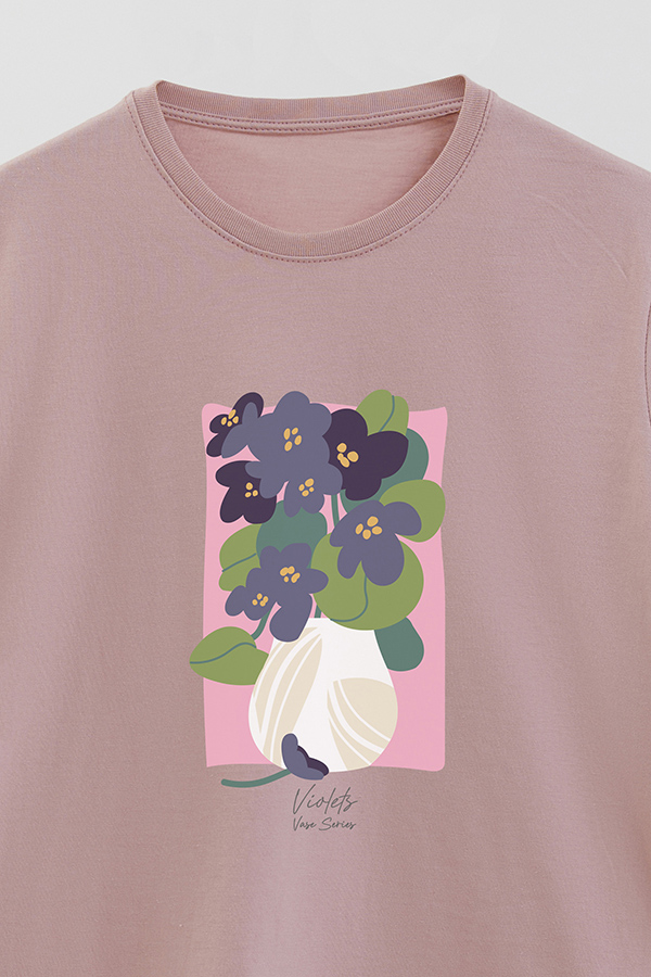 REMERA BASICA ESTAMPADA FLORAL VIOLETS