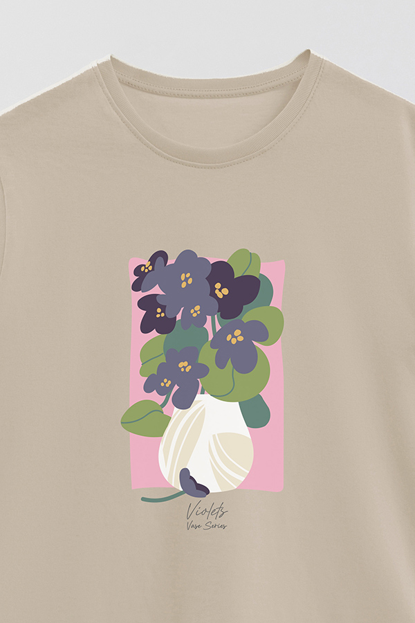 REMERA BASICA ESTAMPADA FLORAL VIOLETS