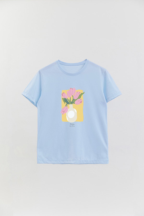 REMERA BASICA ESTAMPADA FLORAL TULIPS