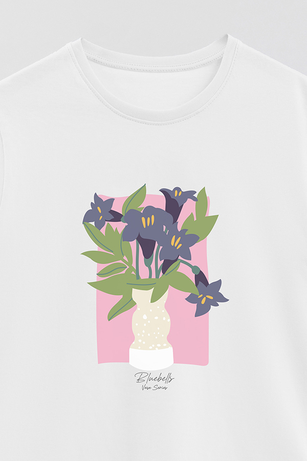 REMERA BASICA ESTAMPADA FLORAL BLUEBELLS