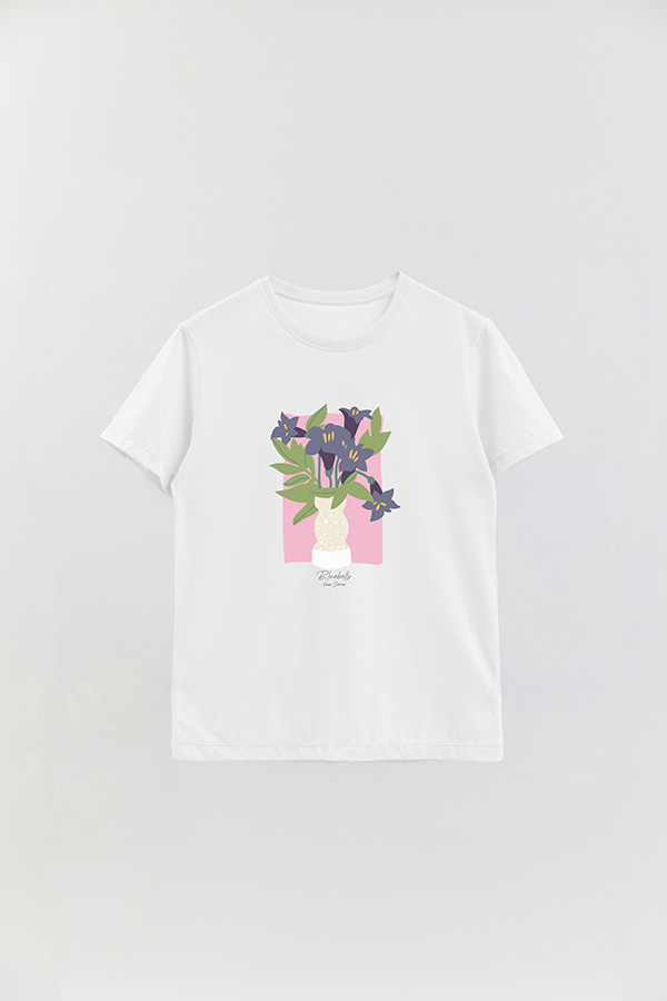 REMERA BASICA ESTAMPADA FLORAL BLUEBELLS