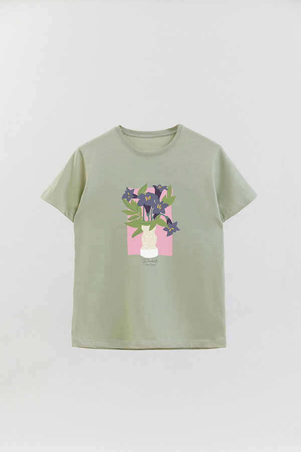 REMERA BASICA ESTAMPADA FLORAL BLUEBELLS