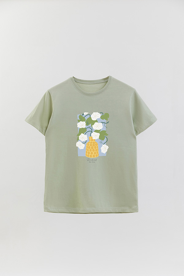 REMERA BASICA ESTAMPADA FLORAL MAGNOLIA BINDWEED