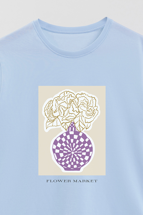 REMERA BASICA ESTAMPADA BOTANICAL PURPLE