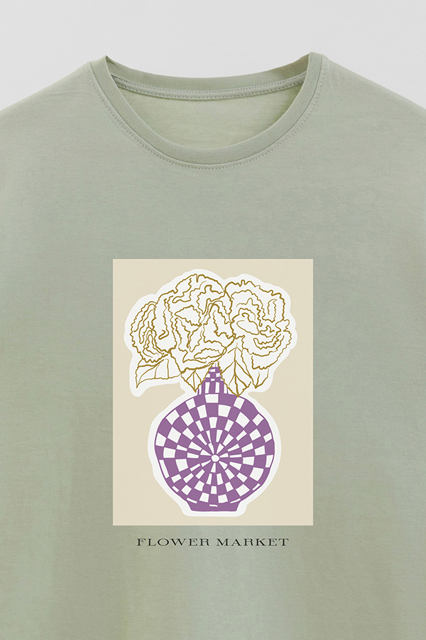 REMERA BASICA ESTAMPADA BOTANICAL PURPLE