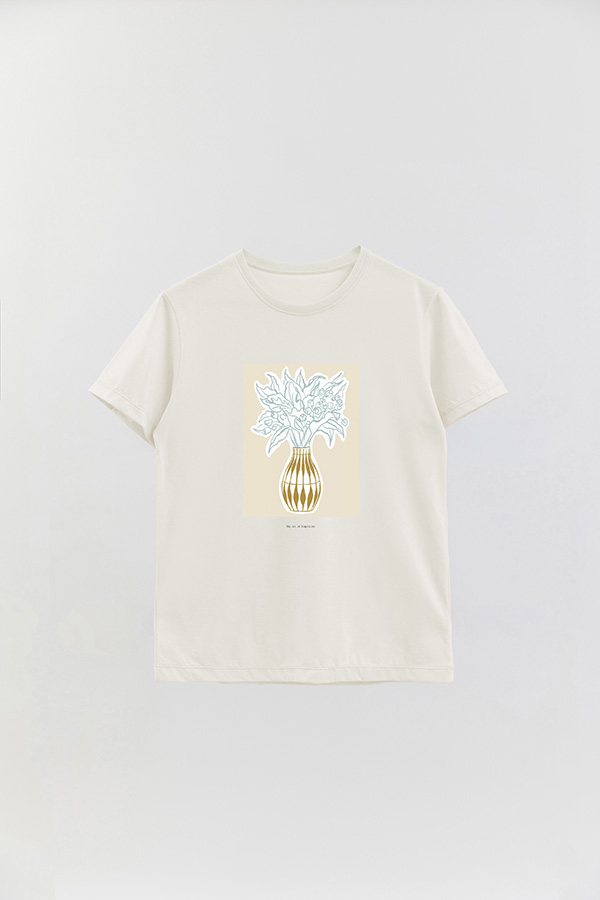 REMERA BASICA ESTAMPADA BOTANICAL MUSTARD