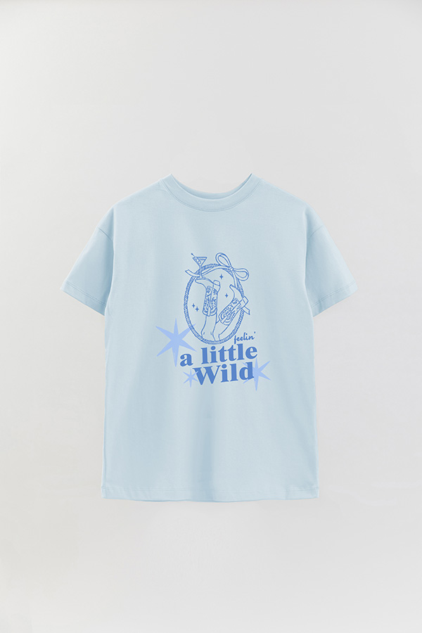 REMERA OVER ESTAMPADA WT FEELING A LITTLE WILD