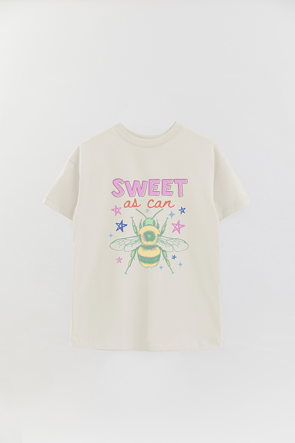 REMERA OVER ESTAMPADA CL SWEET AS CAN BE