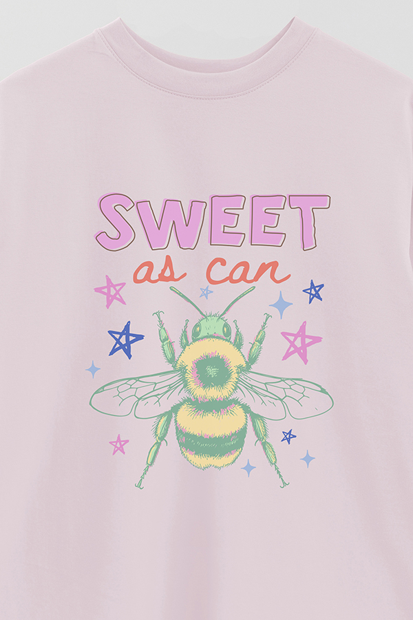 REMERA OVER ESTAMPADA CL SWEET AS CAN BE