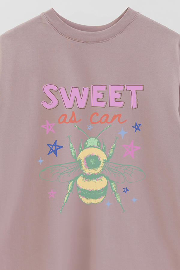 REMERA OVER ESTAMPADA CL SWEET AS CAN BE