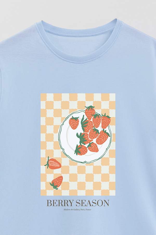 REMERA BASICA ESTAMPADA FOOD STRAWBERRY