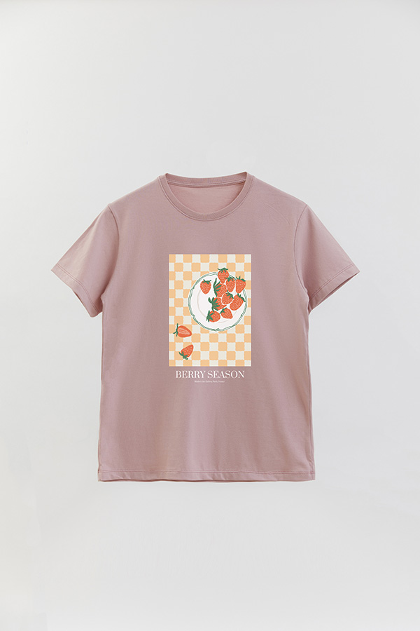 REMERA BASICA ESTAMPADA FOOD STRAWBERRY