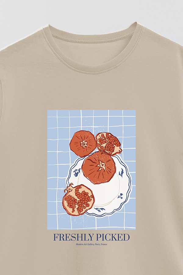 REMERA BASICA ESTAMPADA FOOD POMEGRANATE