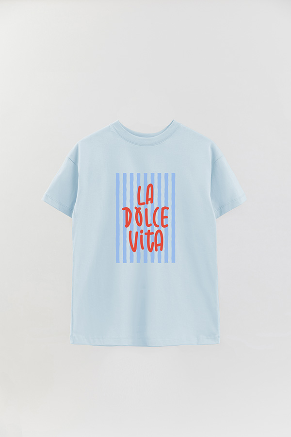 REMERA OVER ESTAMPADA ITALIAN LA DOLCE VITA