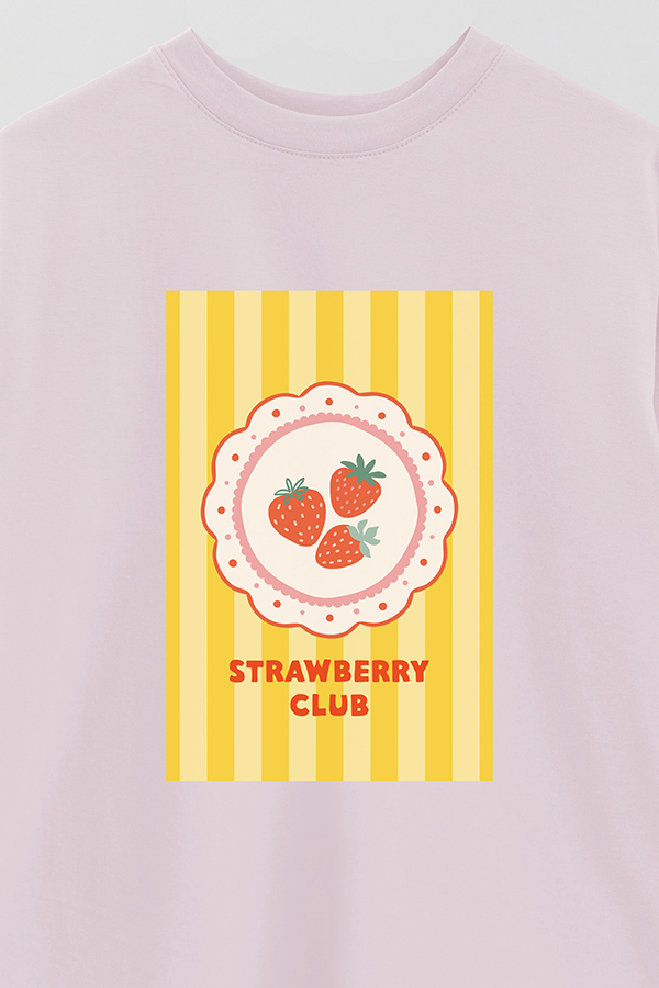 REMERA OVER ESTAMPADA ST STRAWBERRY CLUB