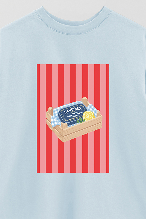 REMERA OVER ESTAMPADA ST SARDINES TRAY