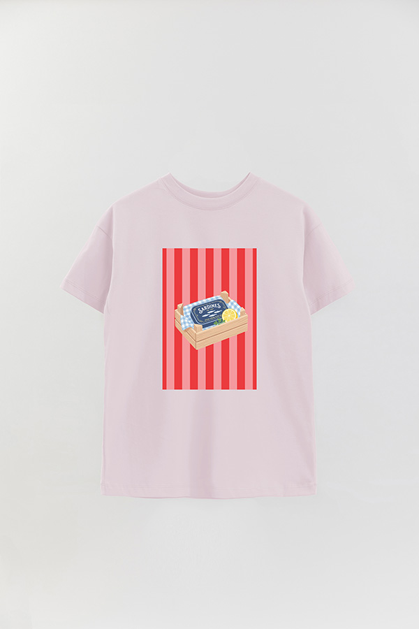 REMERA OVER ESTAMPADA ST SARDINES TRAY