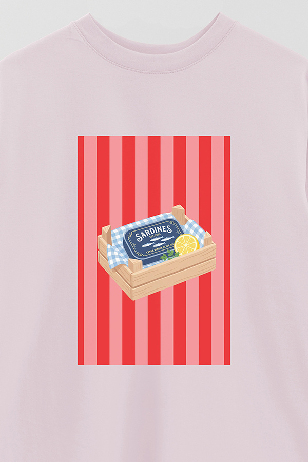 REMERA OVER ESTAMPADA ST SARDINES TRAY