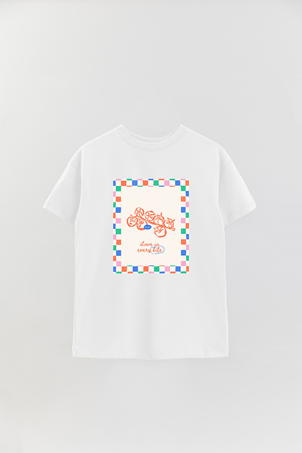 REMERA OVER ESTAMPADA STP LOVE IN EVERY BITE