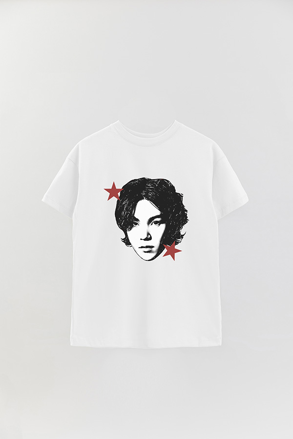 REMERA OVER ESTAMPADA BTS STAR SUGA