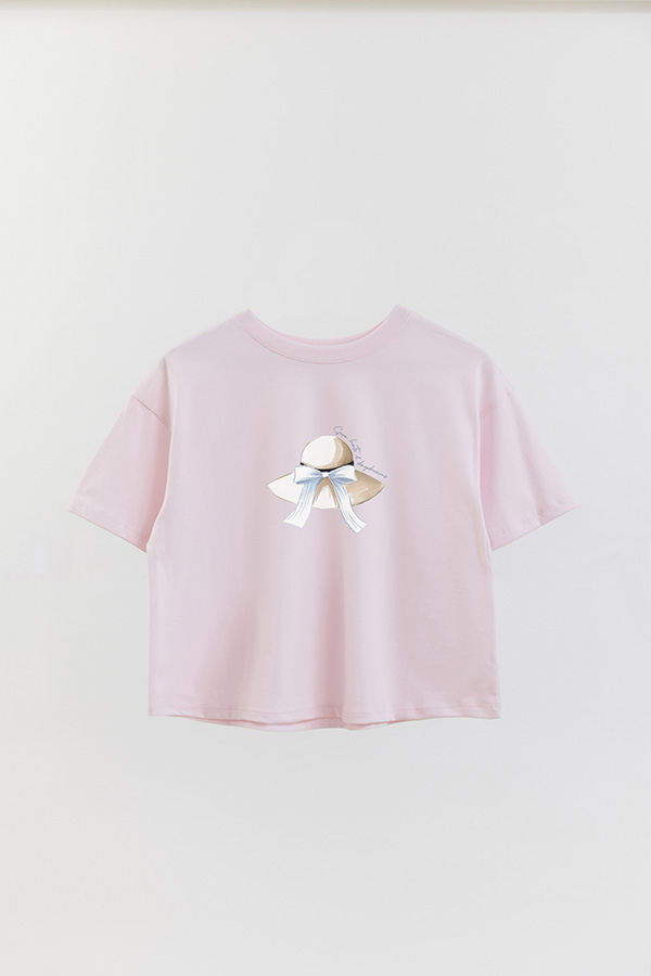 REMERA CROP ESTAMPADA COASTAL SUN HAT DAYDREAM