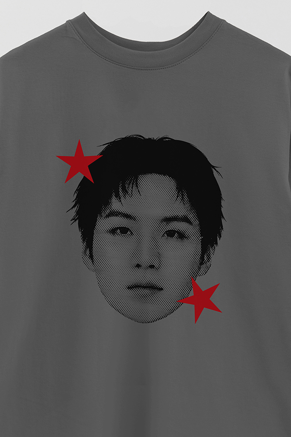 REMERA OVER ESTAMPADA BTS STAR HT SUGA