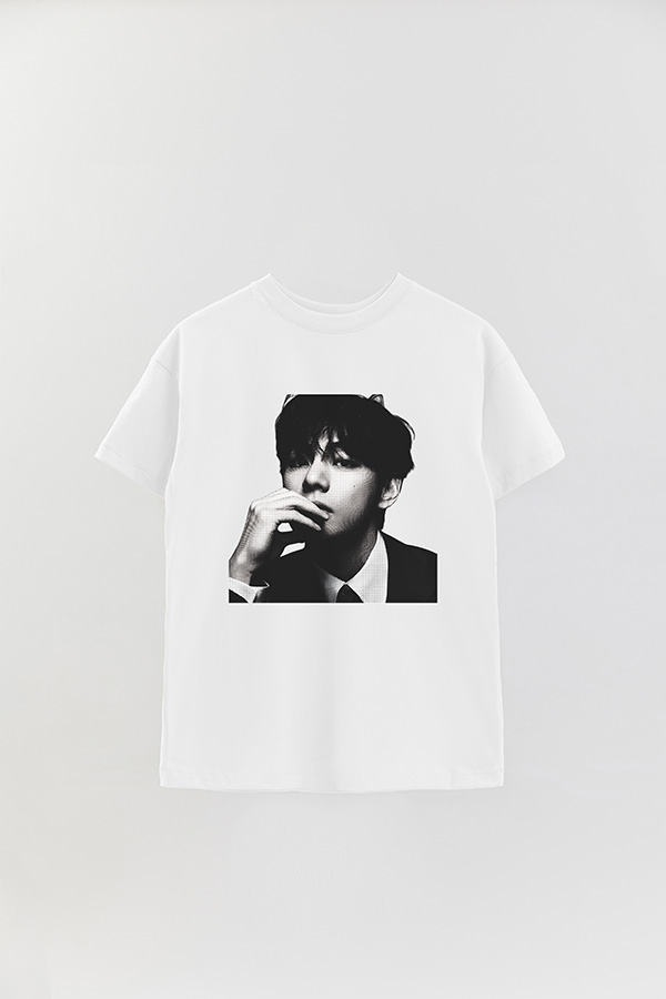 REMERA OVER ESTAMPADA BTS FR V