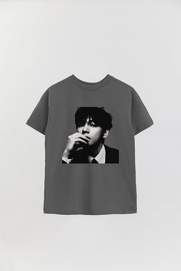 REMERA OVER ESTAMPADA BTS FR V