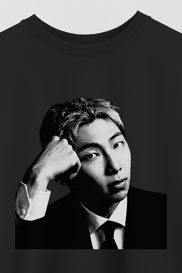 REMERA CROP ESTAMPADA BTS FR RM