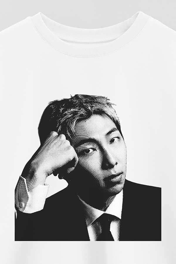 REMERA CROP ESTAMPADA BTS FR RM