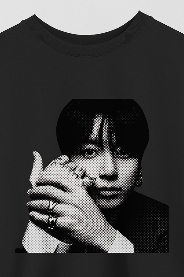 REMERA CROP ESTAMPADA BTS FR JUNGKOOK