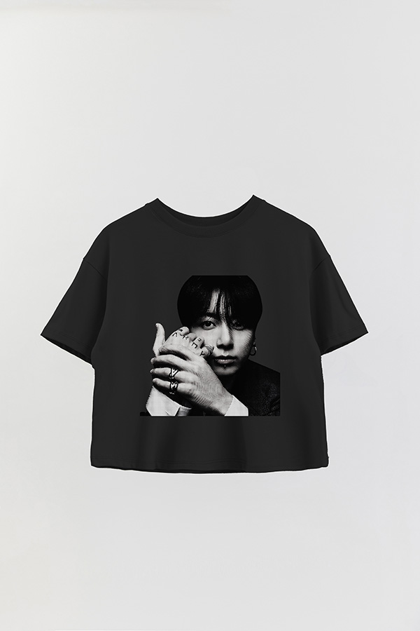 REMERA CROP ESTAMPADA BTS FR JUNGKOOK