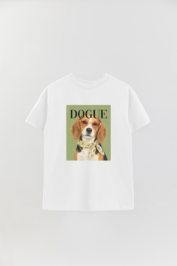 REMERA OVER ESTAMPADA DOGUE SUNDAY BEAGLE