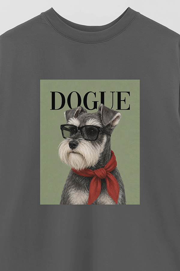 REMERA OVER ESTAMPADA DOGUE SOPHISTICATED SCHNAUZER