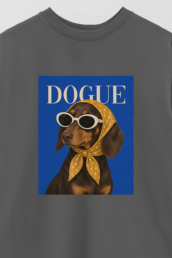 REMERA OVER ESTAMPADA DOGUE RIVIERA DACHSHUND