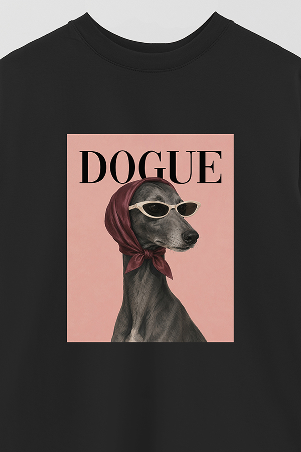 REMERA OVER ESTAMPADA DOGUE ELEGANT GREYHOUND MUSE
