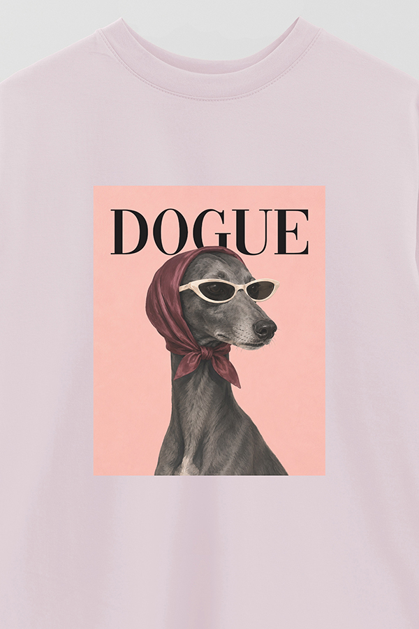 REMERA OVER ESTAMPADA DOGUE ELEGANT GREYHOUND MUSE