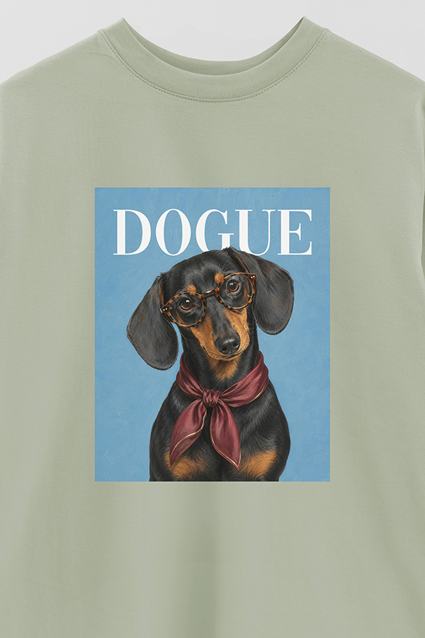 REMERA OVER ESTAMPADA DOGUE BOOKISH DACHSHUND