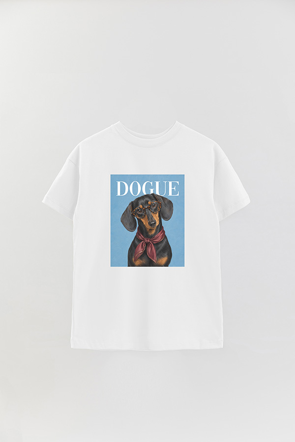 REMERA OVER ESTAMPADA DOGUE BOOKISH DACHSHUND