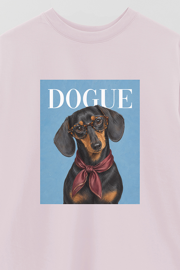 REMERA OVER ESTAMPADA DOGUE BOOKISH DACHSHUND