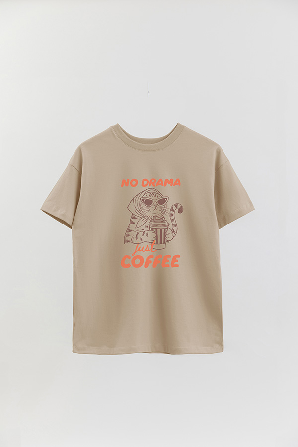 REMERA OVER ESTAMPADA CAT NO DRAMA