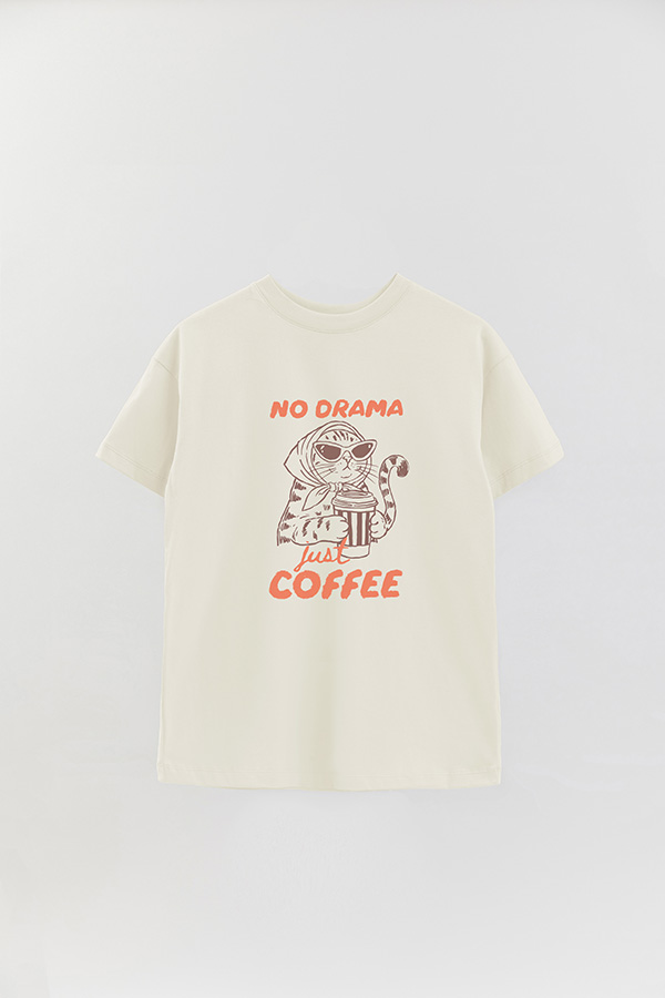 REMERA OVER ESTAMPADA CAT NO DRAMA